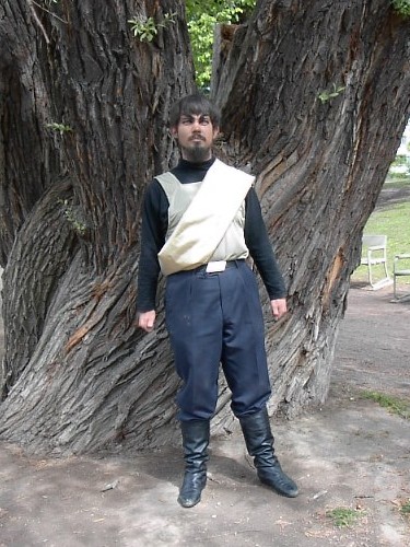 Klingoni televisiosarjasta Star Trek, cosplayer Darth Mauno